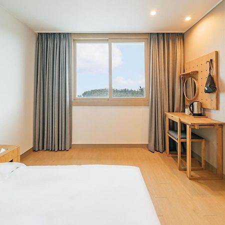 Heyy Seogwipo Hotel Экстерьер фото