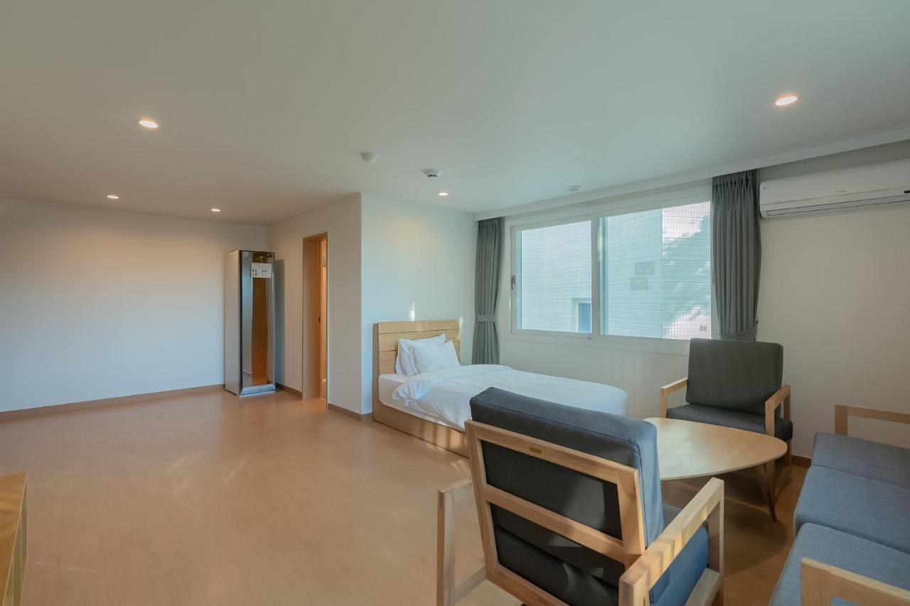 Heyy Seogwipo Hotel Экстерьер фото