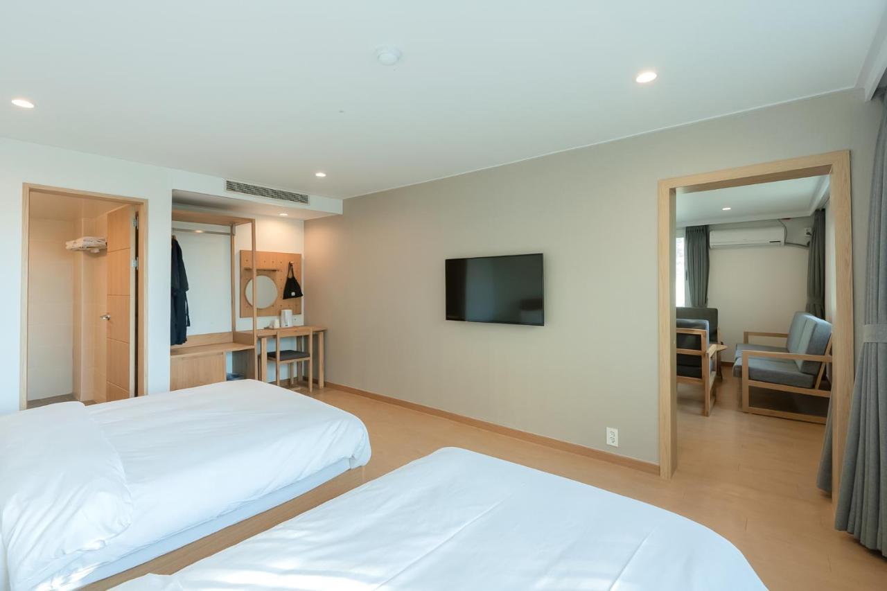 Heyy Seogwipo Hotel Экстерьер фото