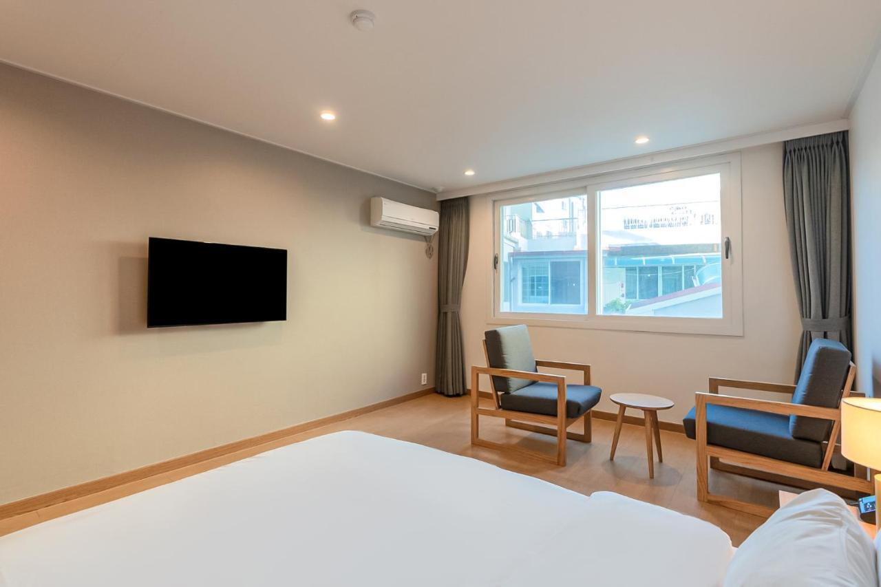 Heyy Seogwipo Hotel Экстерьер фото