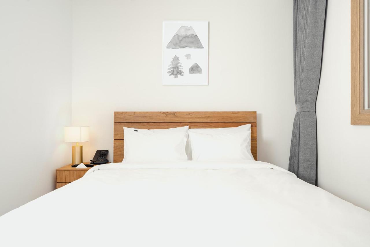Heyy Seogwipo Hotel Экстерьер фото