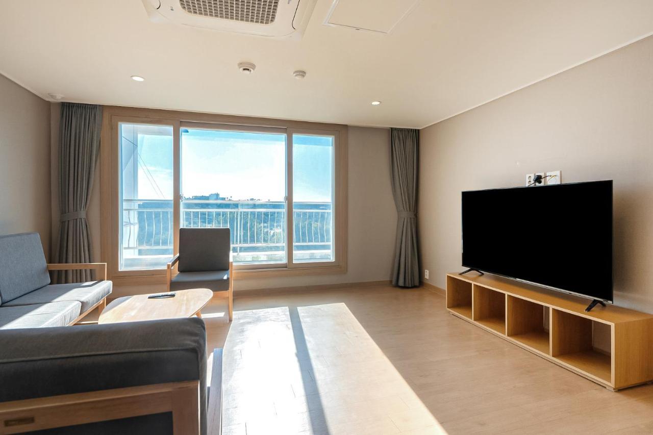 Heyy Seogwipo Hotel Экстерьер фото