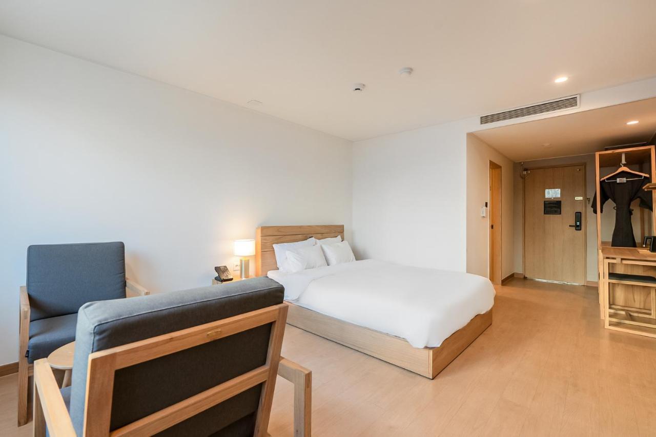 Heyy Seogwipo Hotel Экстерьер фото
