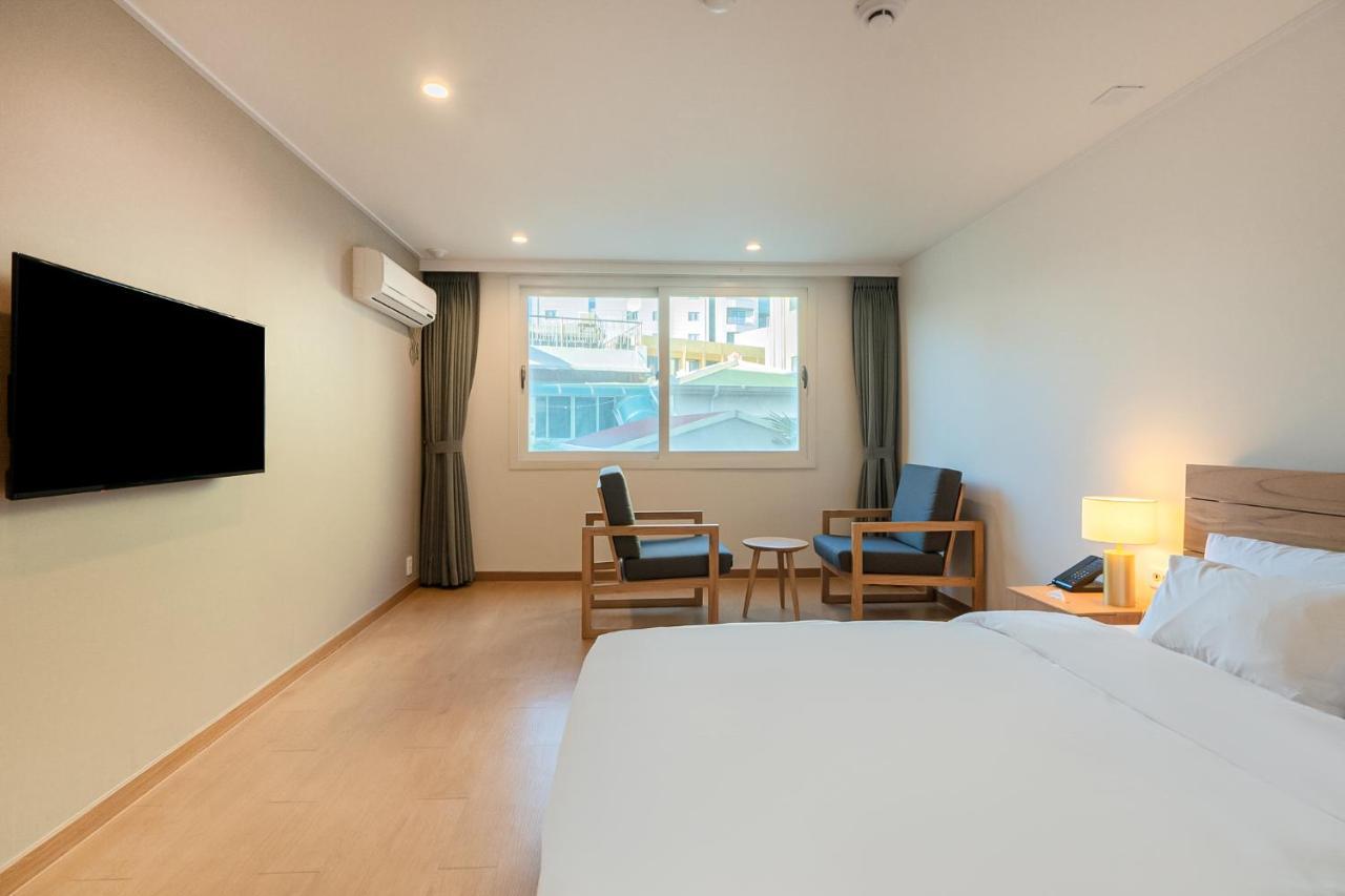 Heyy Seogwipo Hotel Экстерьер фото