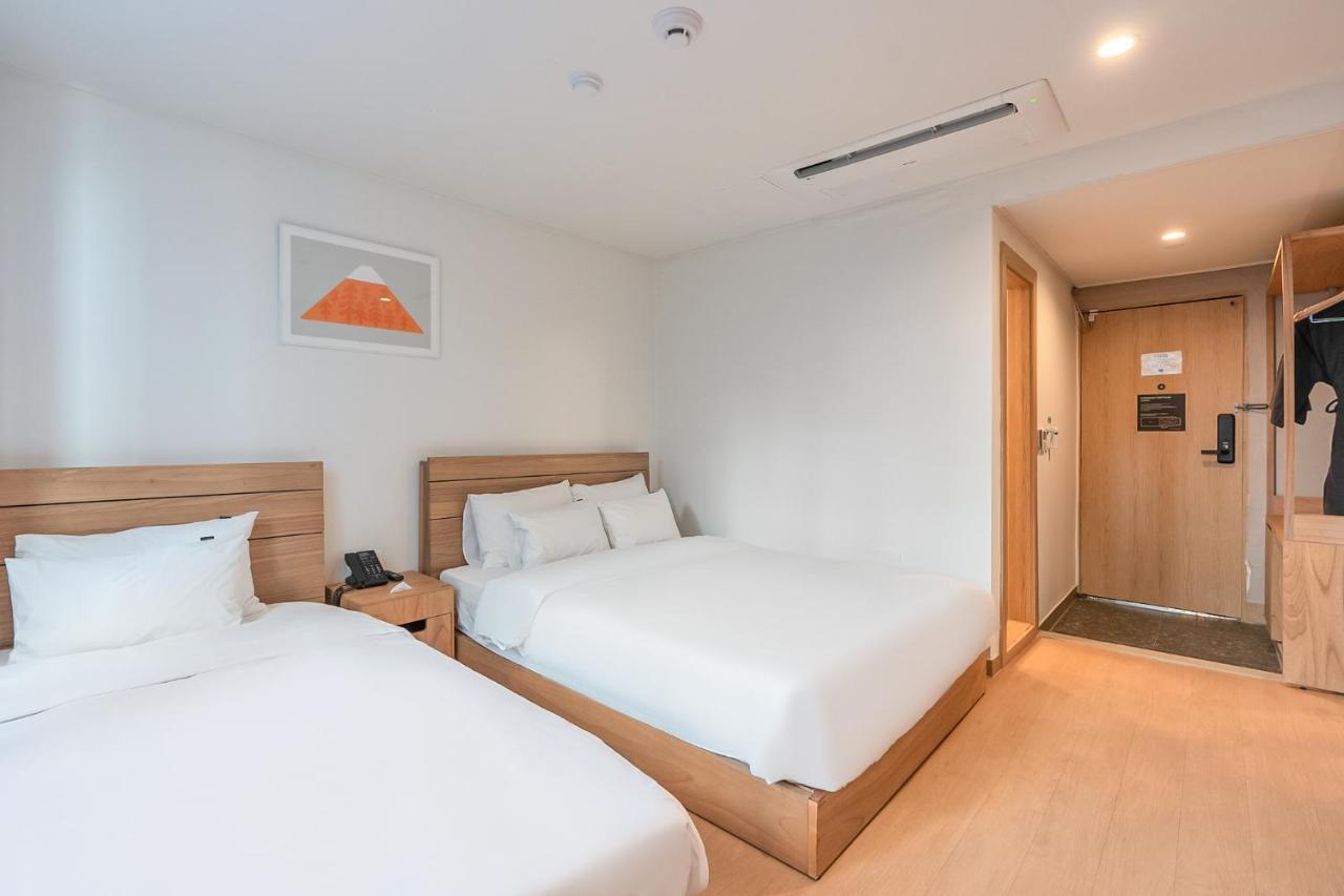 Heyy Seogwipo Hotel Экстерьер фото