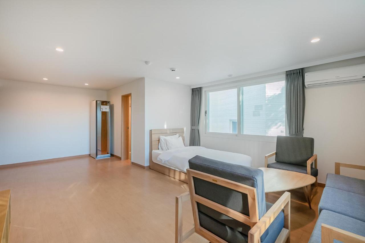 Heyy Seogwipo Hotel Экстерьер фото