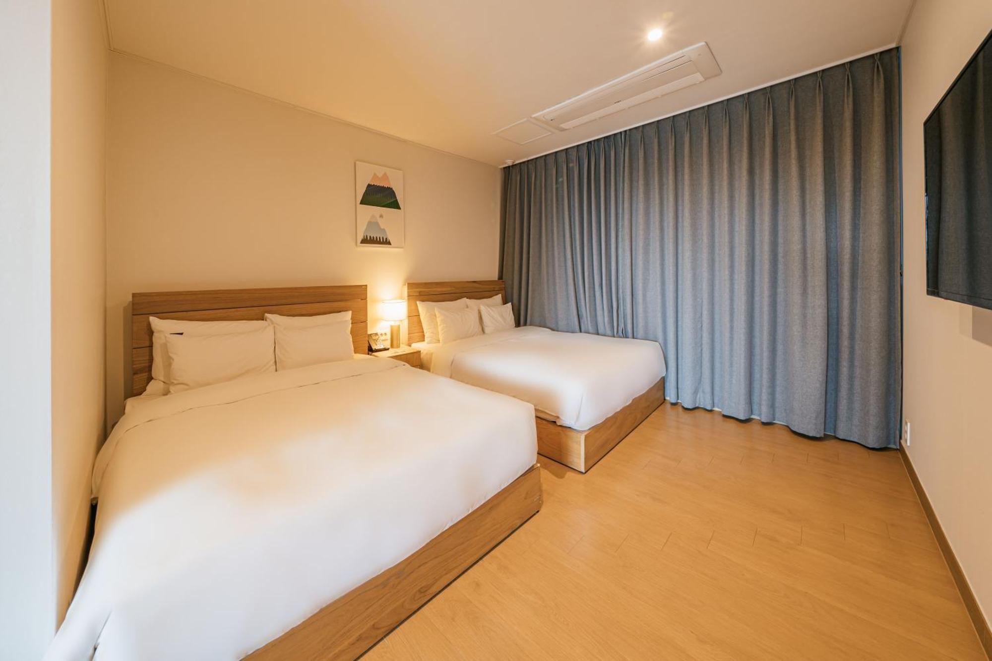 Heyy Seogwipo Hotel Экстерьер фото