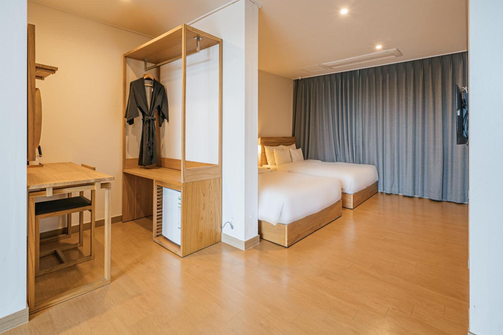 Heyy Seogwipo Hotel Экстерьер фото