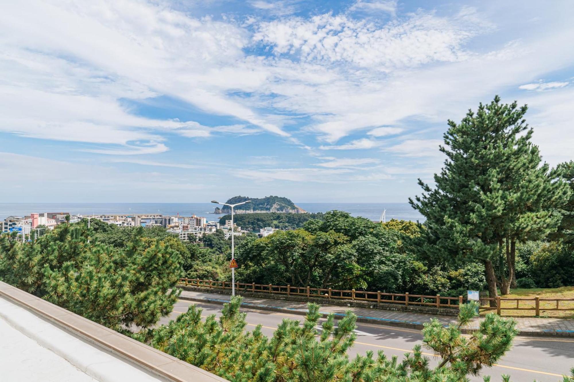 Heyy Seogwipo Hotel Экстерьер фото